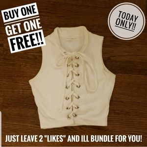 🥳 White half top 🥳